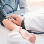 HIPERTENSÃO ARTERIAL: o que é, causas, sintomas e prevenção.