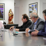 Diretor da SIM se reúne com o Governador de Santa Catarina para convite ao Congresso UNIDAS