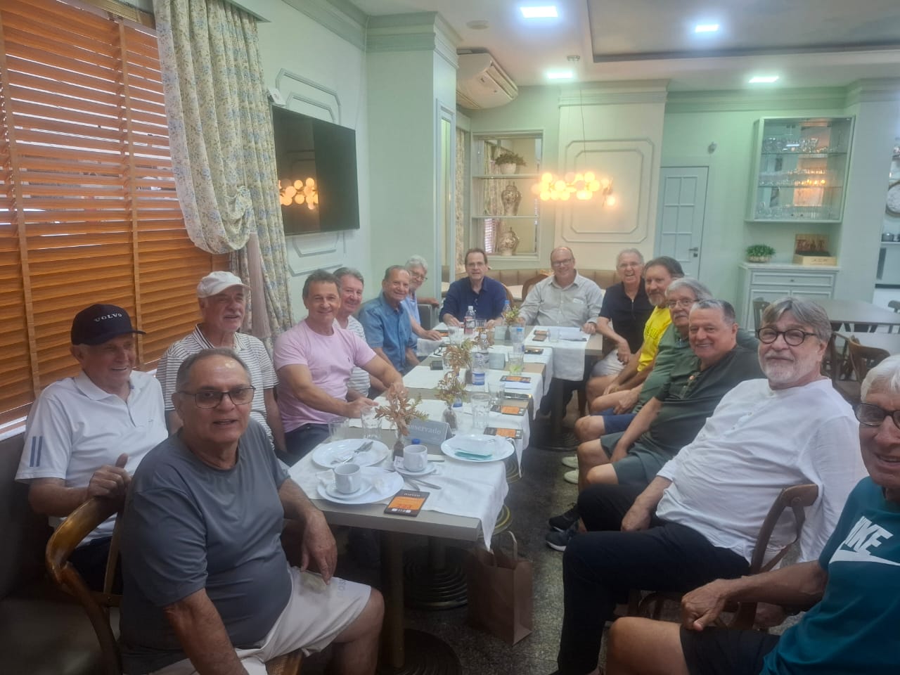 SIM e FUSESC reforçam diálogo com aposentados em Balneário Camboriú