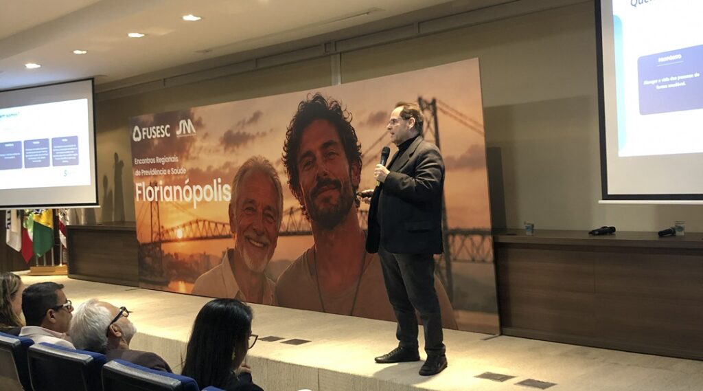 Encontro Regional reforça diálogo e aproxima beneficiários da SIM e da Fusesc em Florianópolis