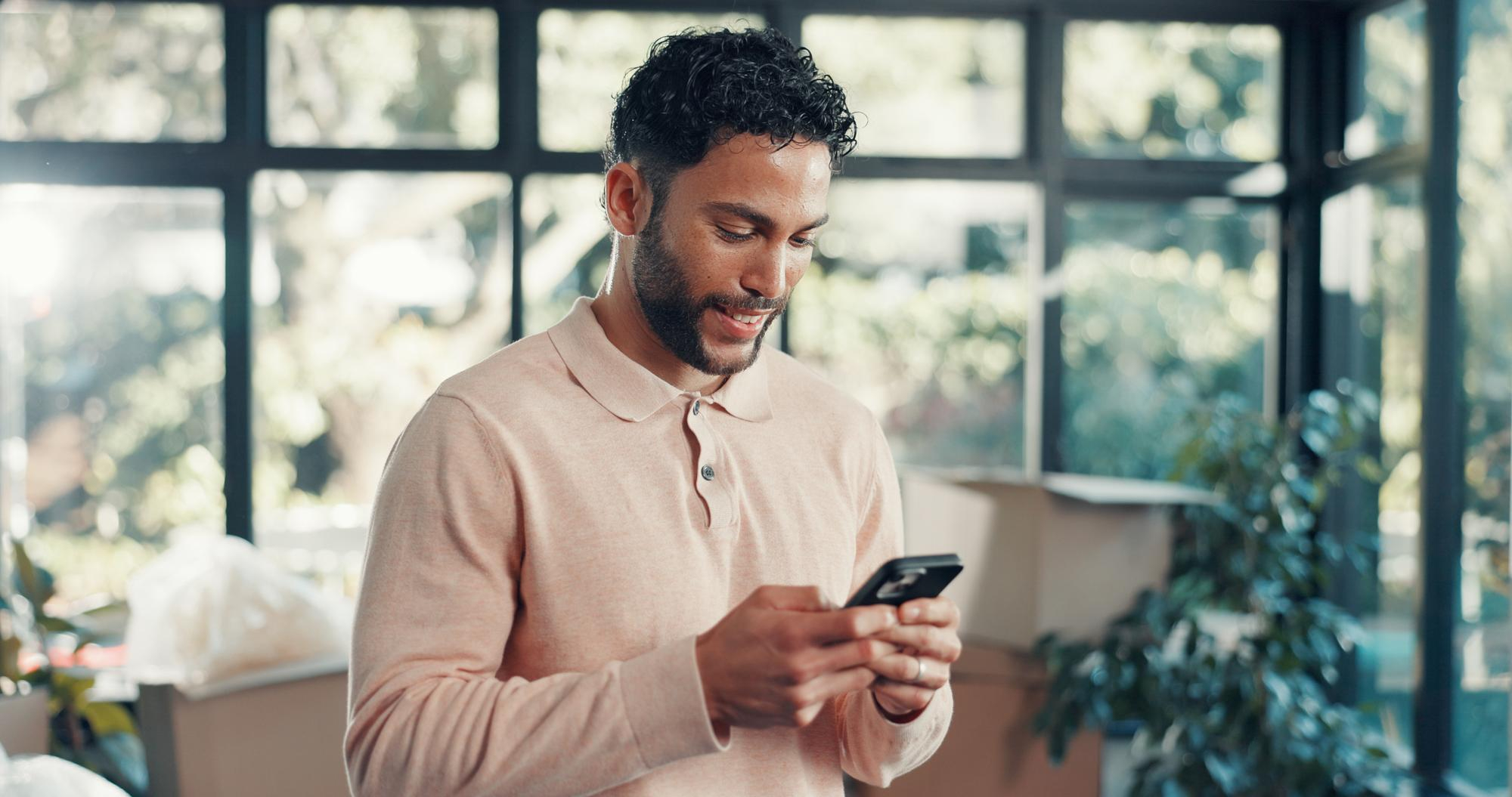 Telefone, WhatsApp, e-mail ou App? Veja como acessar os canais da SIM